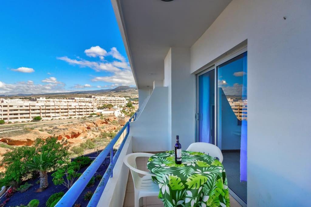 Bonito Estudio Playa Paraiso Con Vista Al Mar By Paramount Holidays Costa Adeje  Eksteriør billede